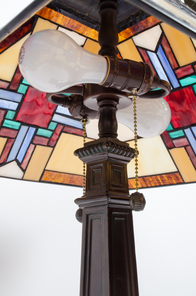 Mission Style Stained Glass Lamp EBTH