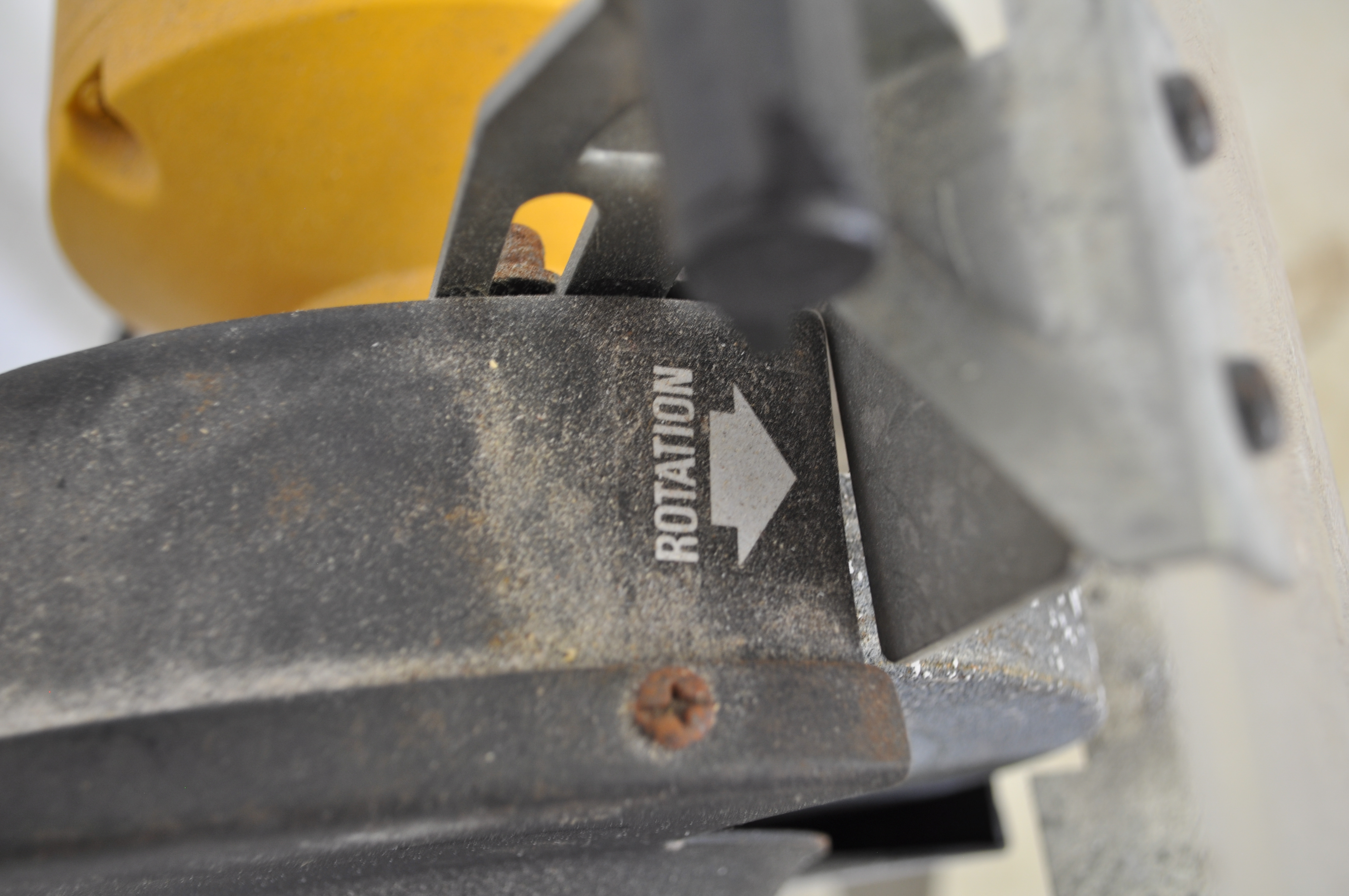 Dewalt Heavy Duty Bench Grinder with Stand EBTH