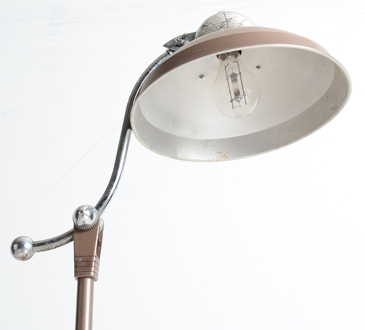 Vintage Industrial Style General Electric Sun Lamp EBTH