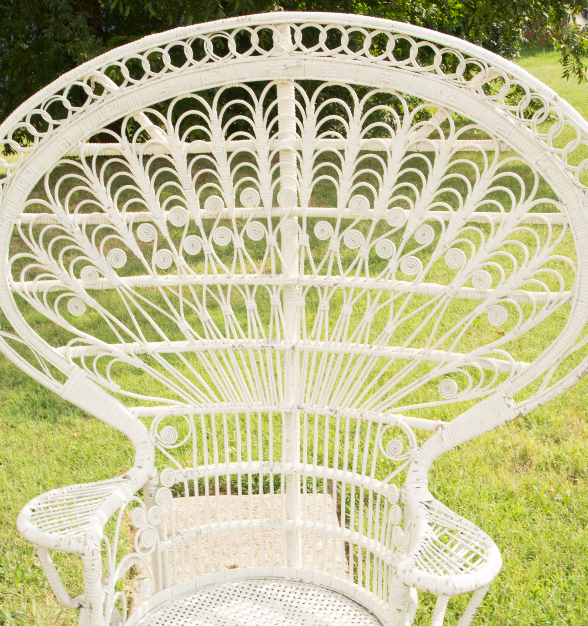 White Wicker Peacock Fan Back Chair EBTH