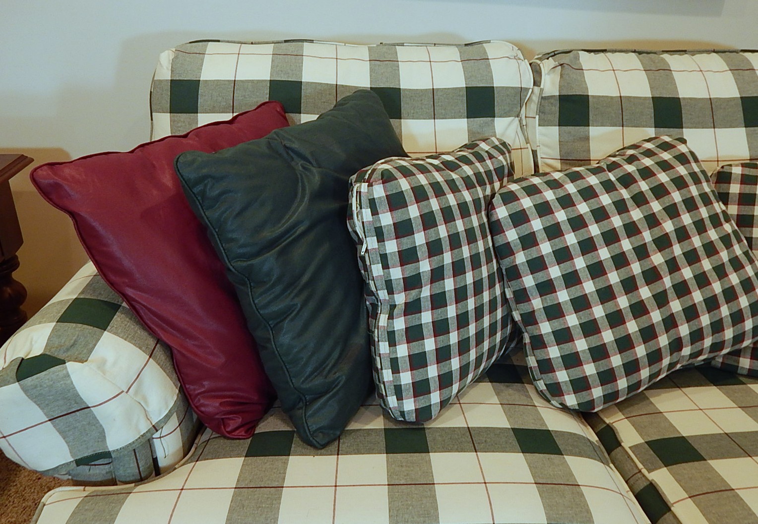 Broyhill Green Plaid Sofa EBTH