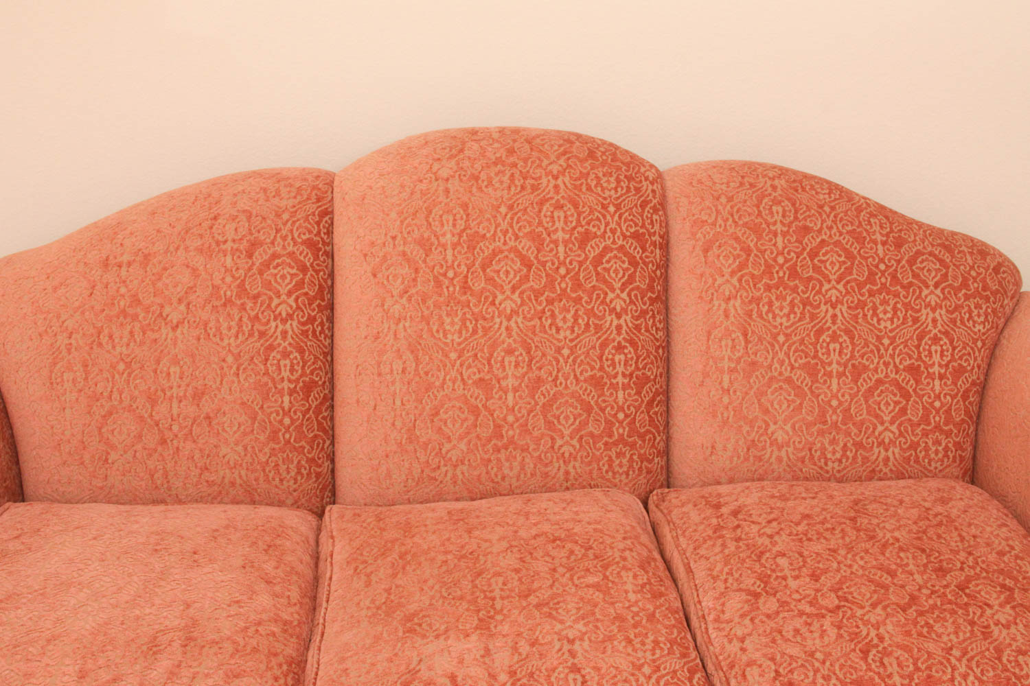 Summer Hill Ltd. Upholstered Sofa with Throw Pillows EBTH