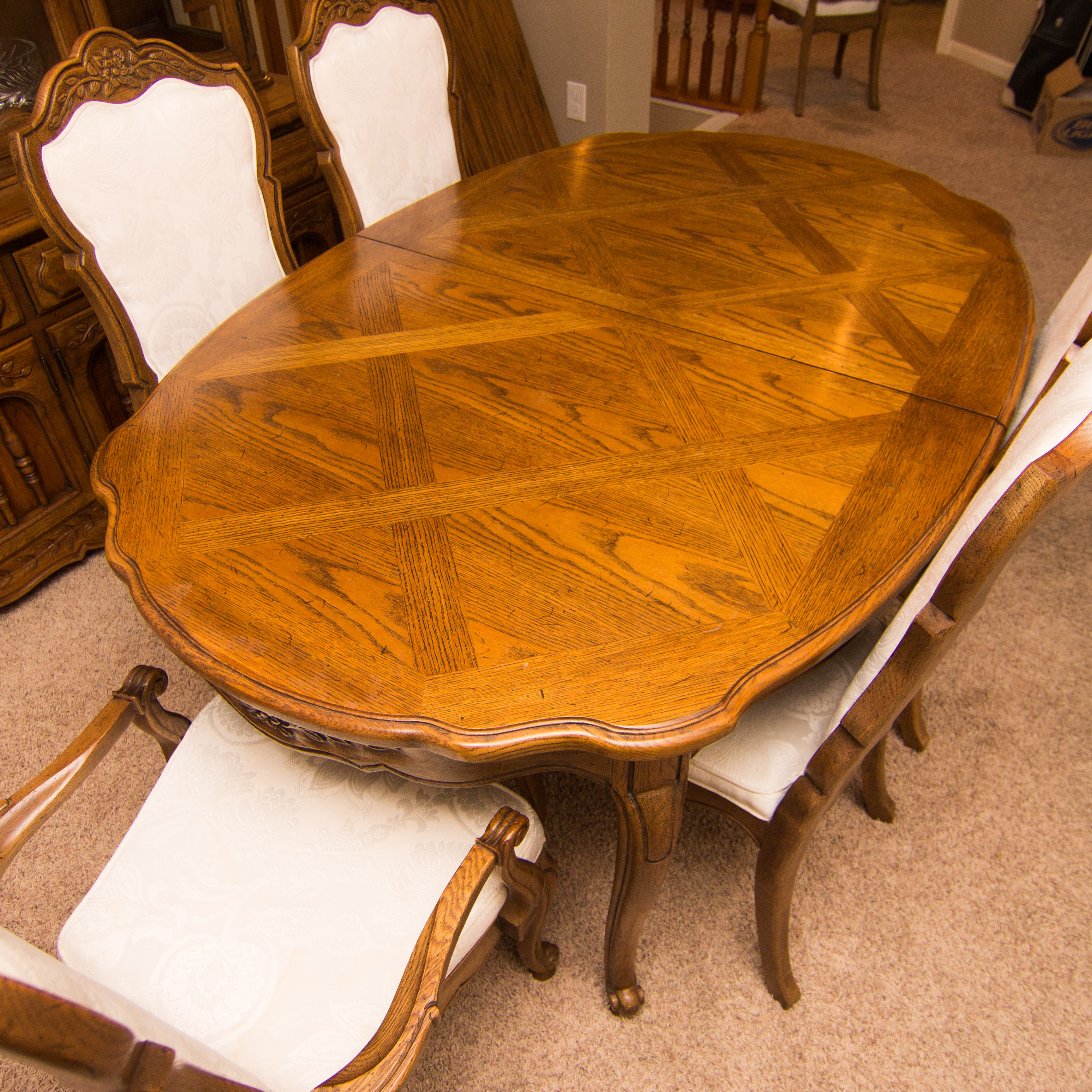 Thomasville French Provincial Style Oak Dining Table and Chairs EBTH