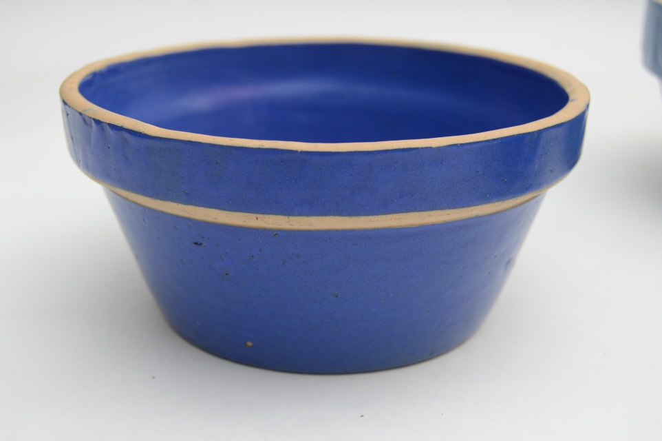 Small Stoneware Pottery Mixing Bowls EBTH