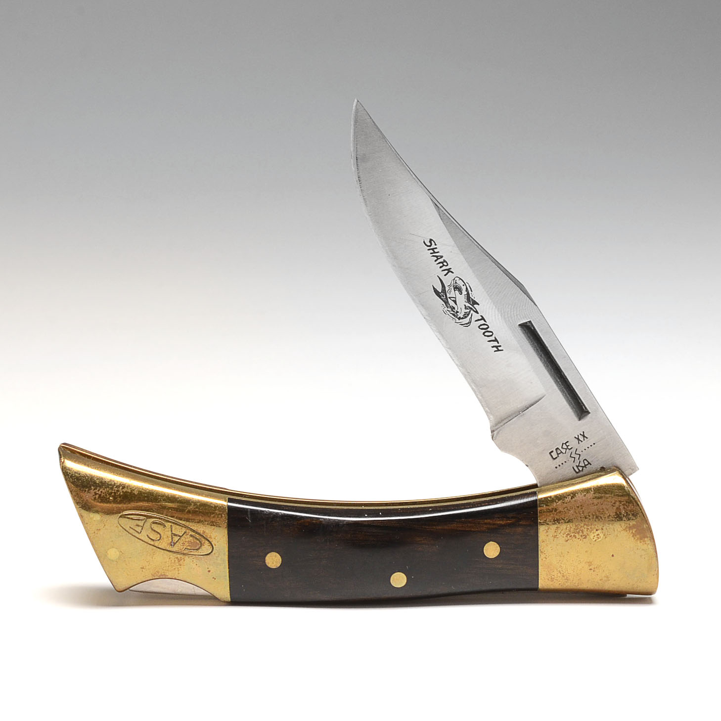 1971 Case XX model P197 L SSP 'Shark Tooth' Pocket Knife EBTH
