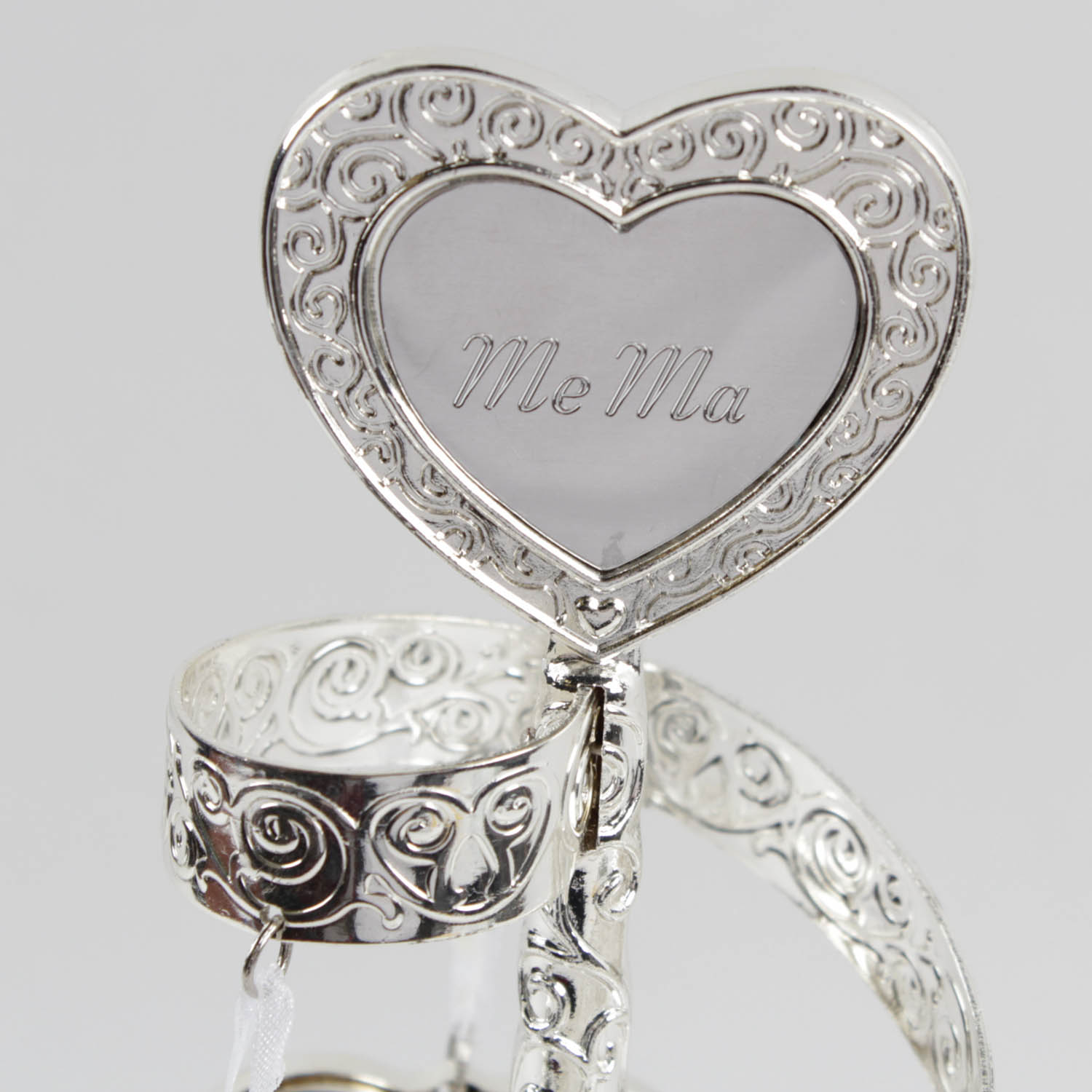 Things Remembered "Heart To Heart" Family Tree Photo Stand EBTH