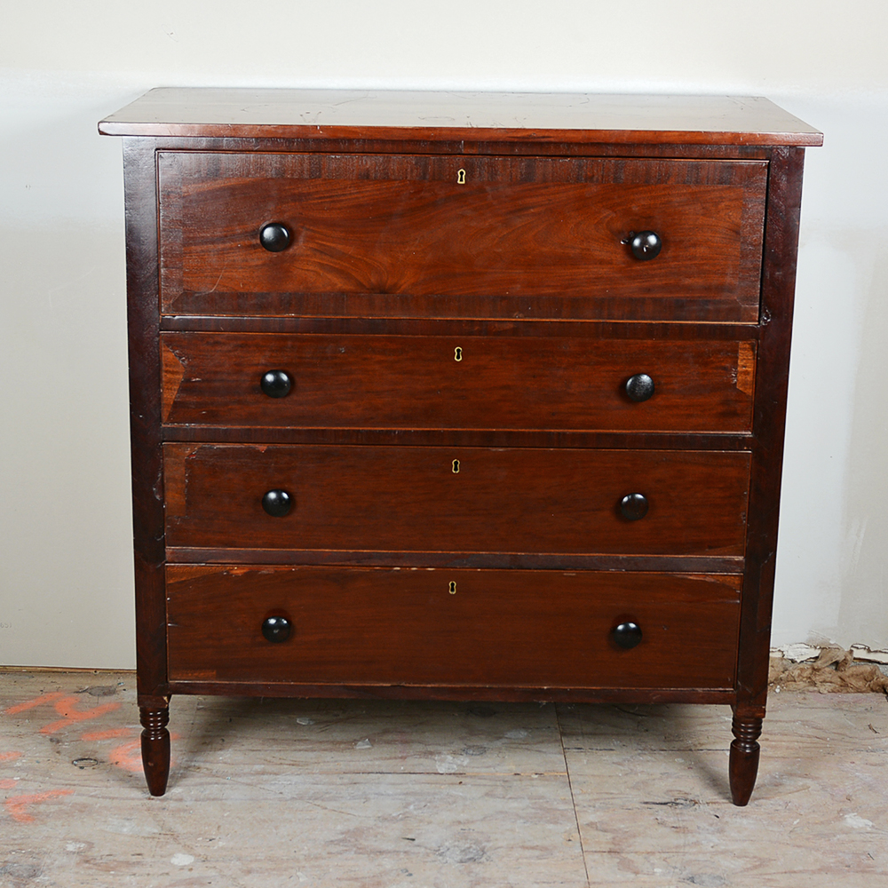 Antique Federal Style Figured Mahogany Veneer And Cherry Chest Of