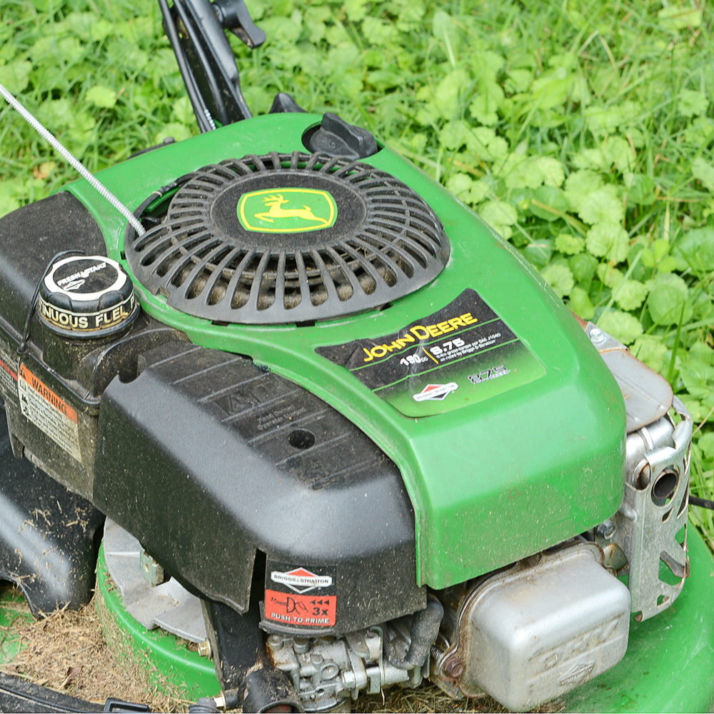 John Deere Model JS40 SelfPropelled Lawn Mower EBTH