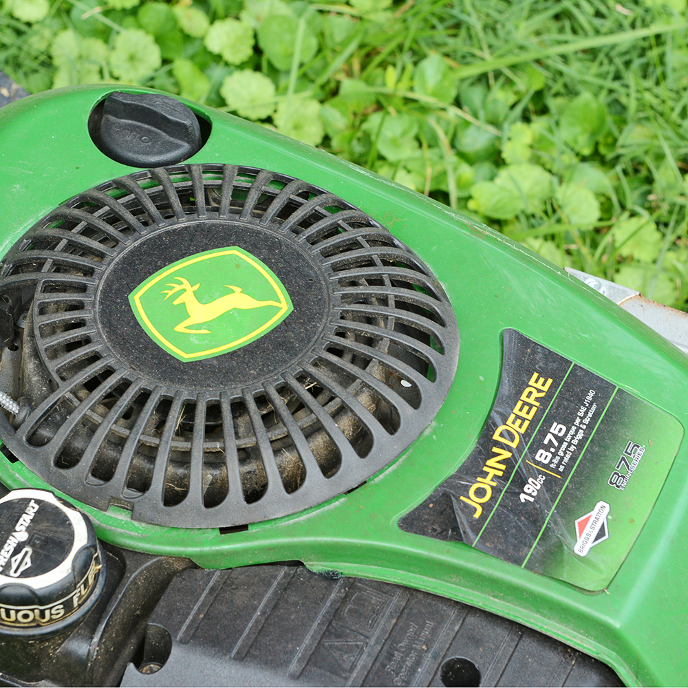 John Deere Model JS40 SelfPropelled Lawn Mower EBTH