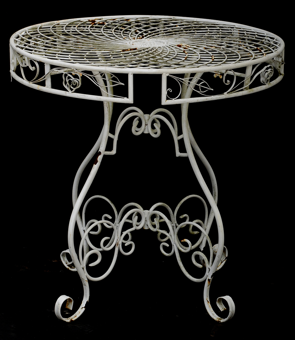 Vintage Patio Table and Chairs EBTH