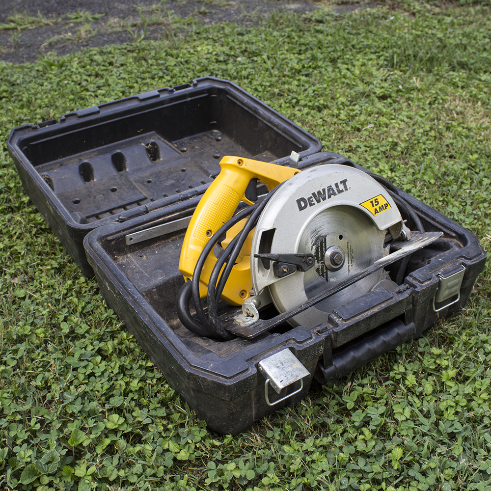 Dewalt DW359 Circular Saw in Case EBTH