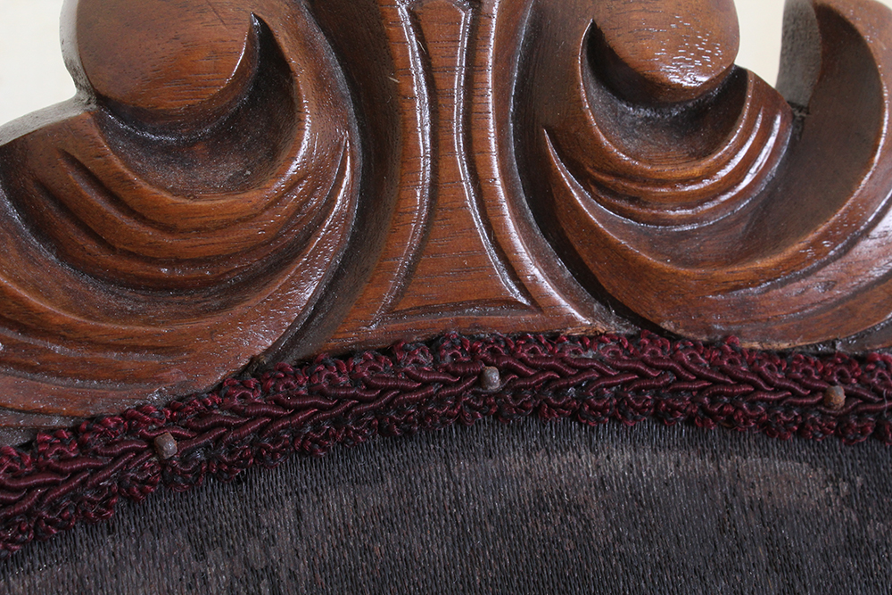 Antique Victorian Settee with Woven Horse Hair Upholstery EBTH