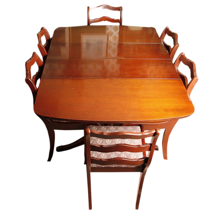 Duncan Phyfe Style Drop Leaf Mahogany Dining Table and