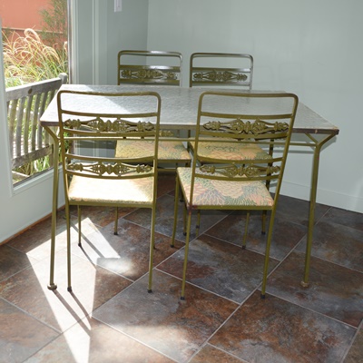 Vintage Olive Green Metal Table and Four Chairs EBTH
