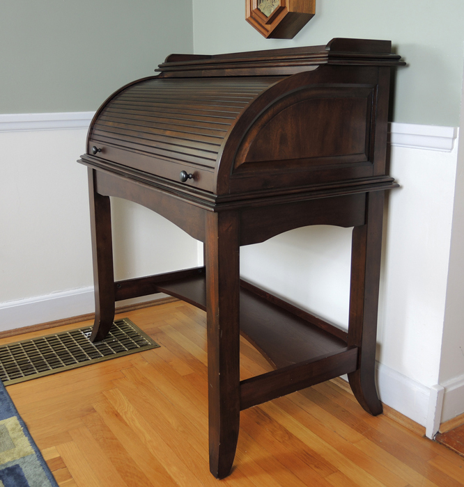 Whalen Modern Roll Top Desk EBTH