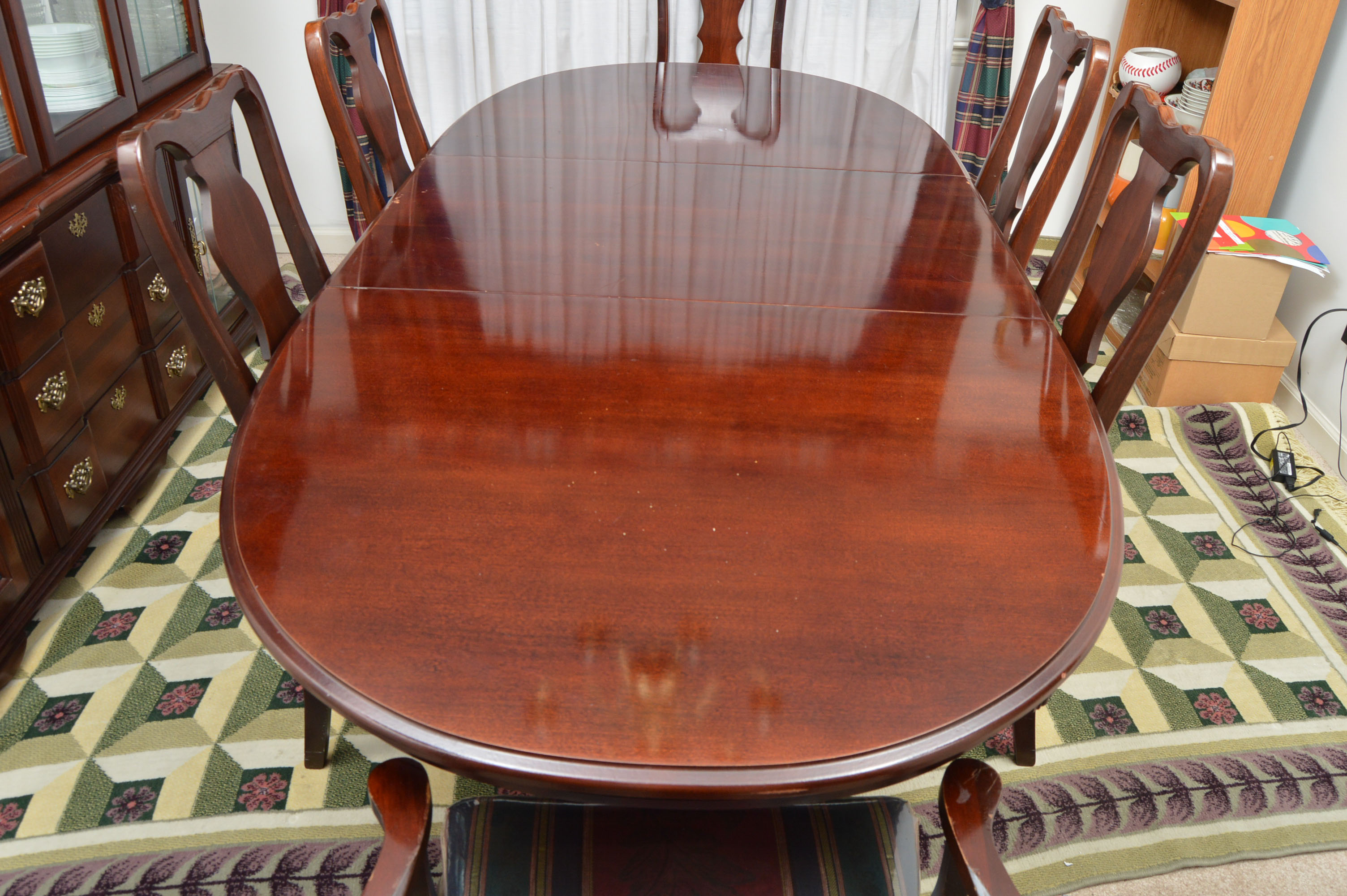 Singer Furniture Dining Table and Chairs EBTH