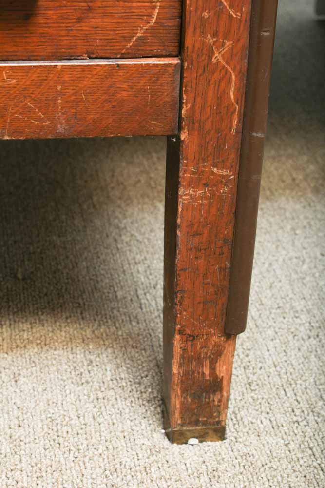 Vintage Lincoln Desk in Solid Oak EBTH