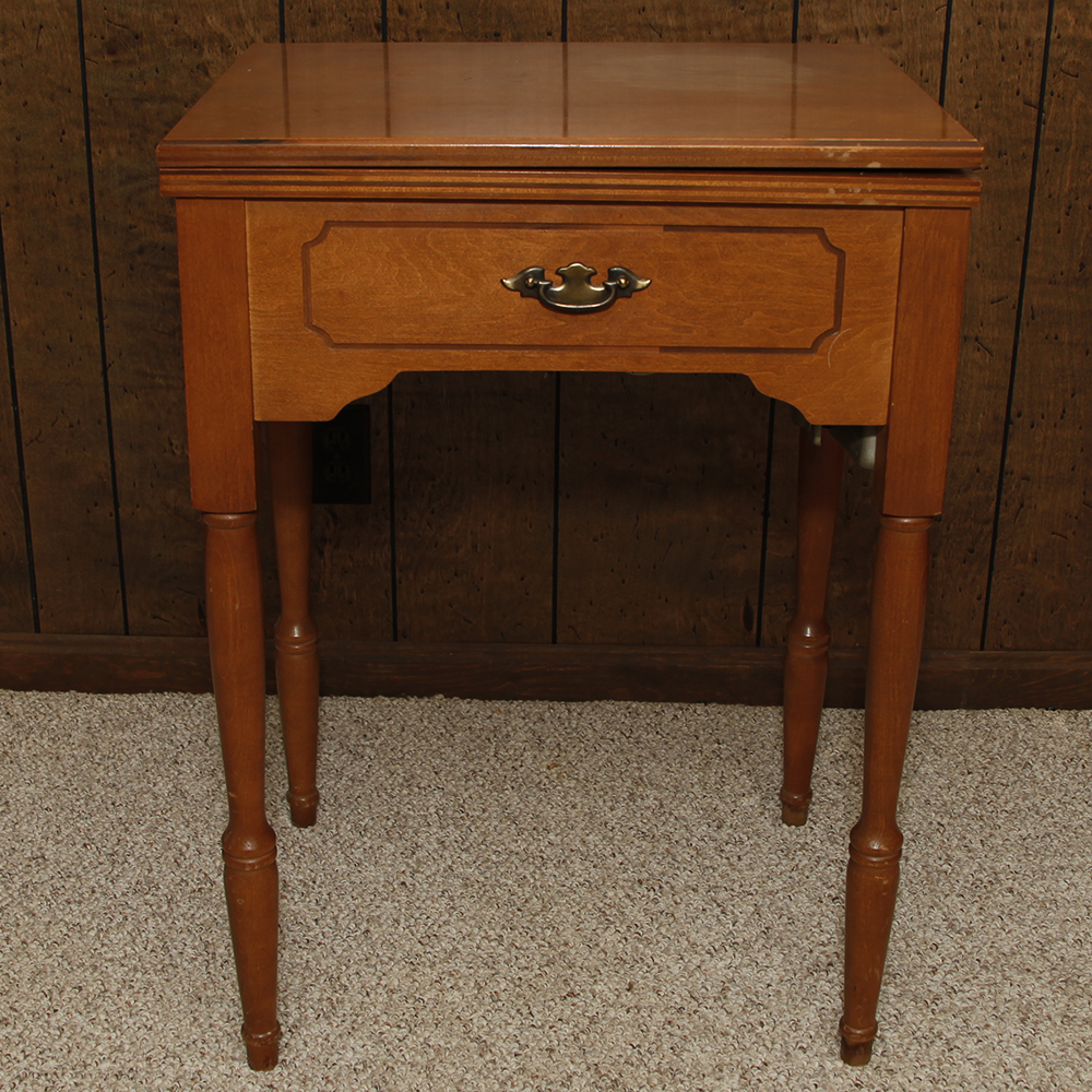 Vintage White Sewing Machine and Table EBTH