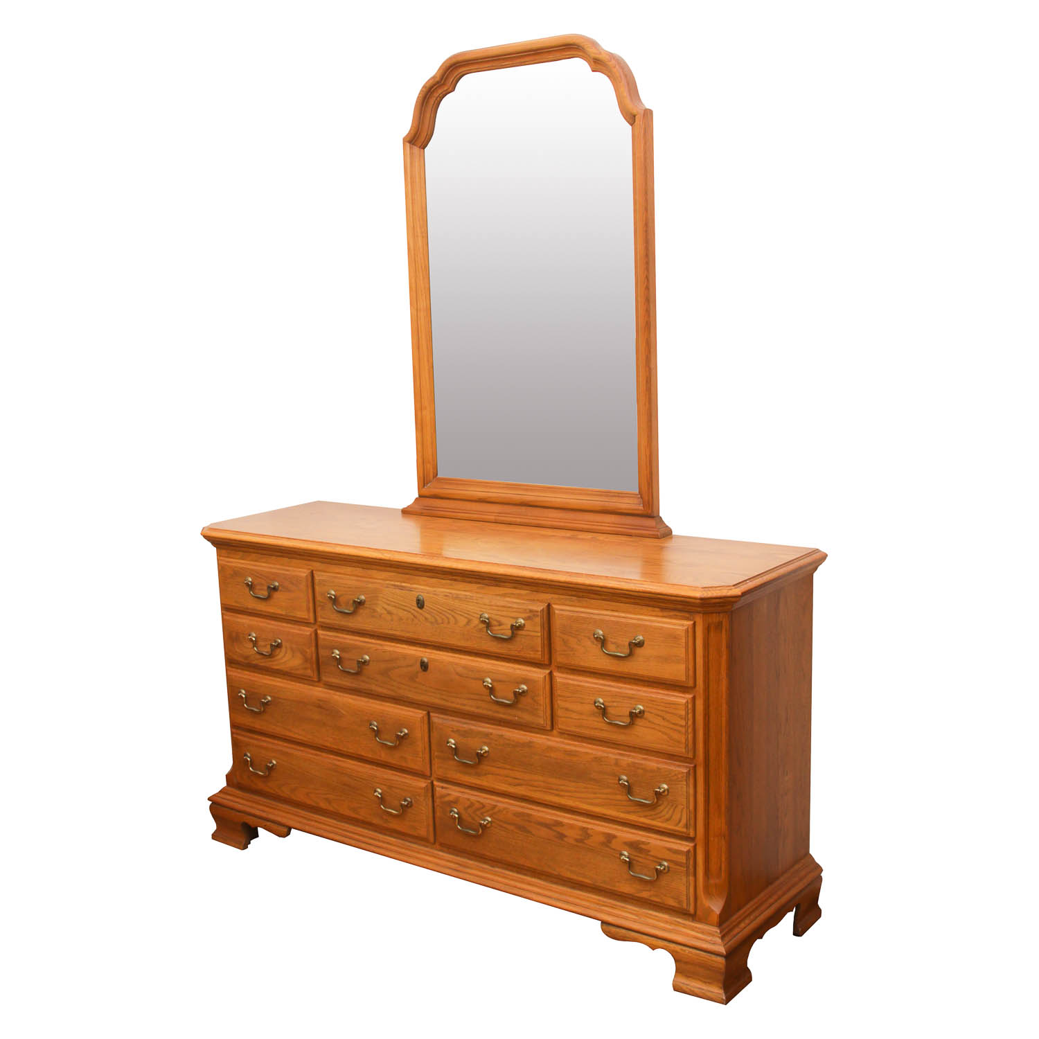 Sumter Co. Dresser with Mirror EBTH