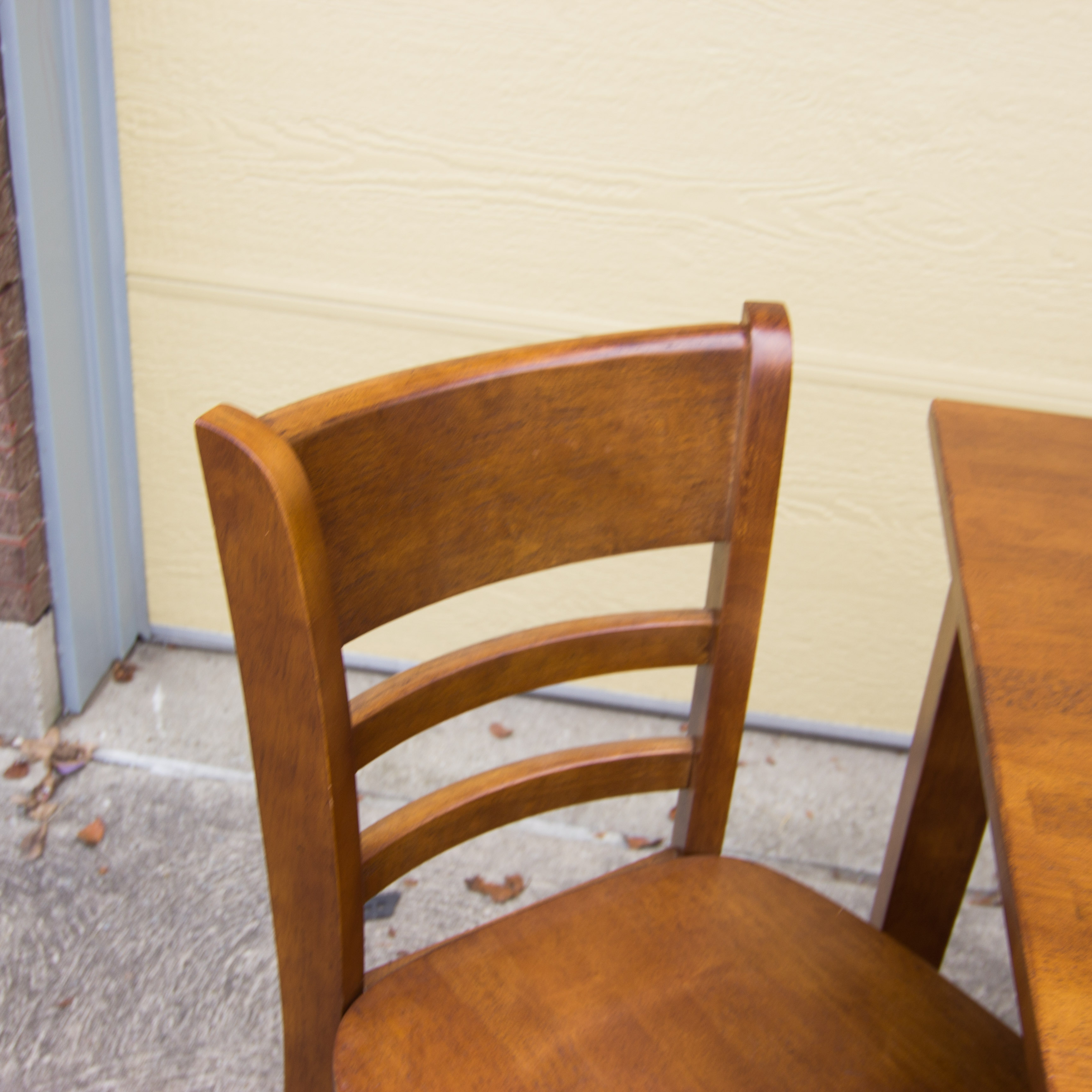 High Top Table and Chairs EBTH