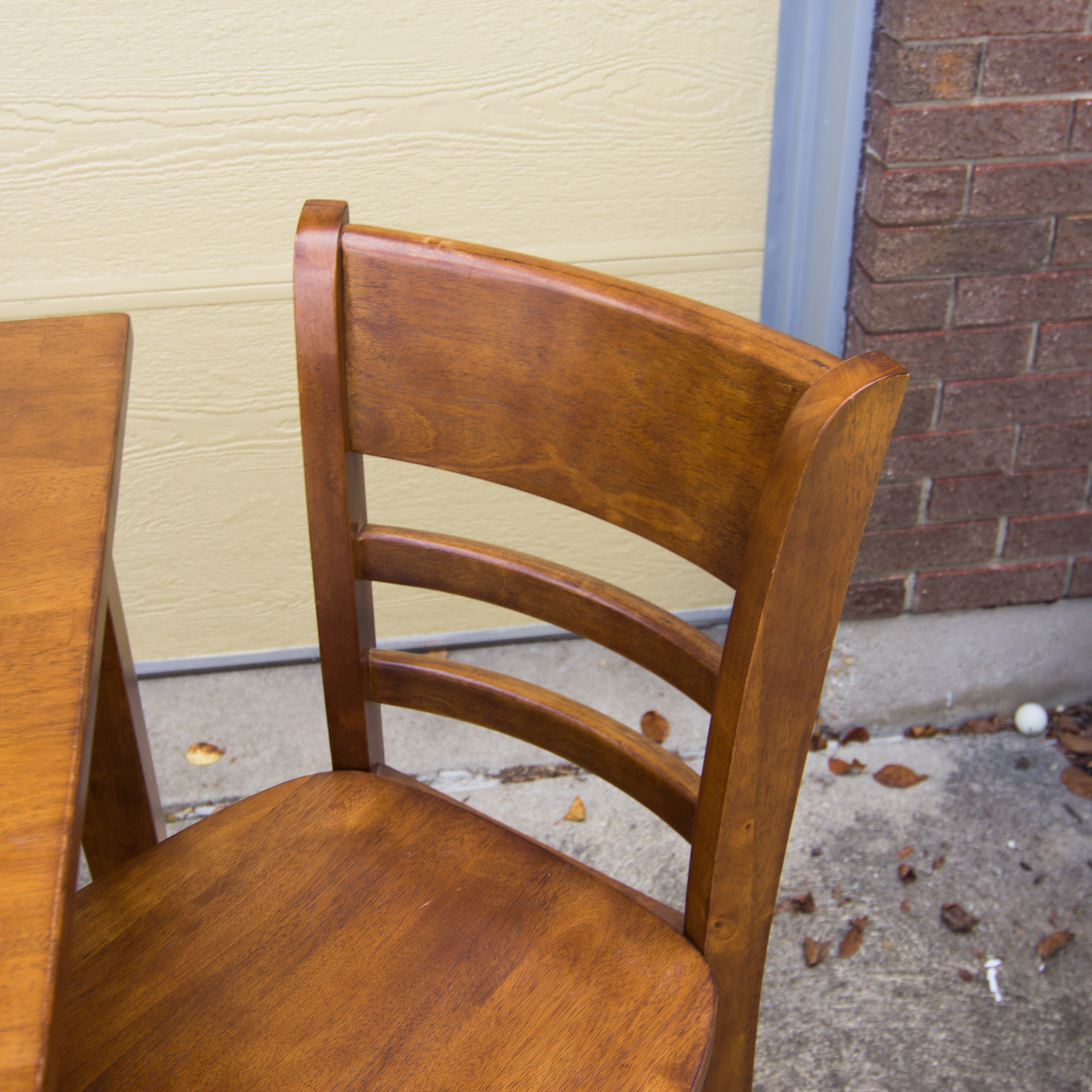 High Top Table and Chairs EBTH