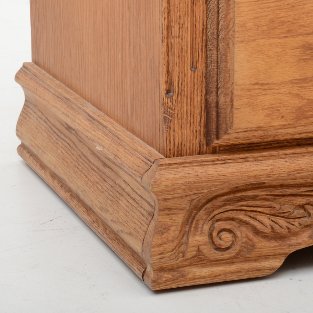 Oakwood Interiors Carved Oak Dresser EBTH