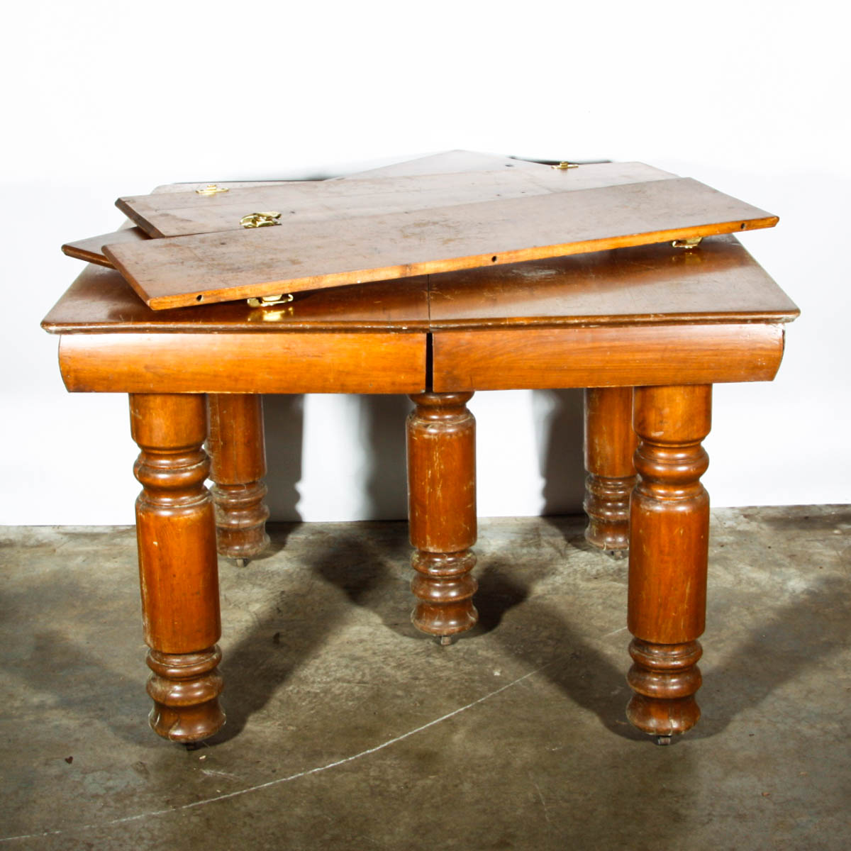Vintage English Oak Pub Table EBTH