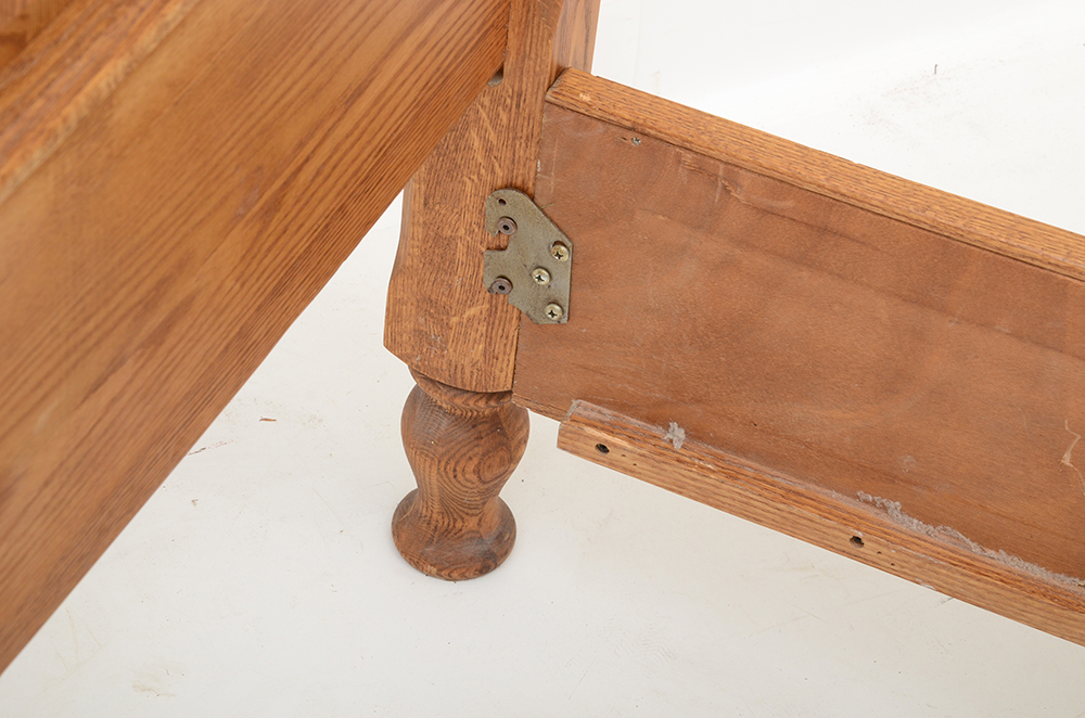 Oakwood Interiors Queen Size Carved Oak "Oakcrest" Panel Bed EBTH