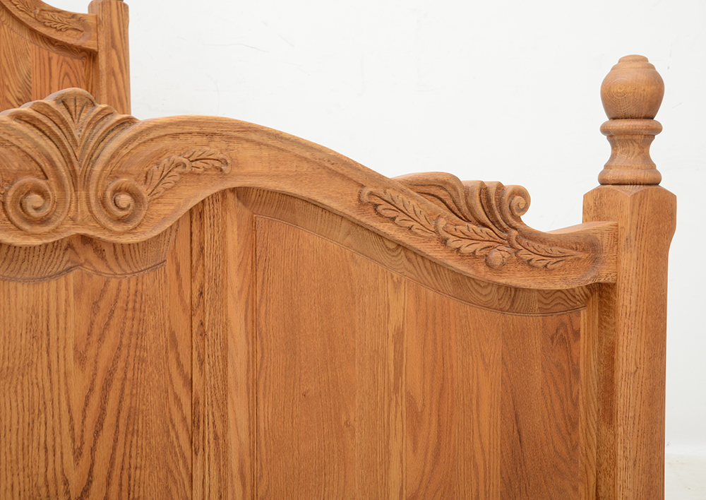 Oakwood Interiors Queen Size Carved Oak "Oakcrest" Panel Bed EBTH