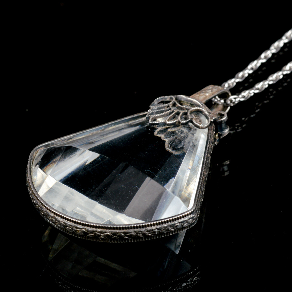 Sterling Silver and Quartz Pendant Necklace EBTH