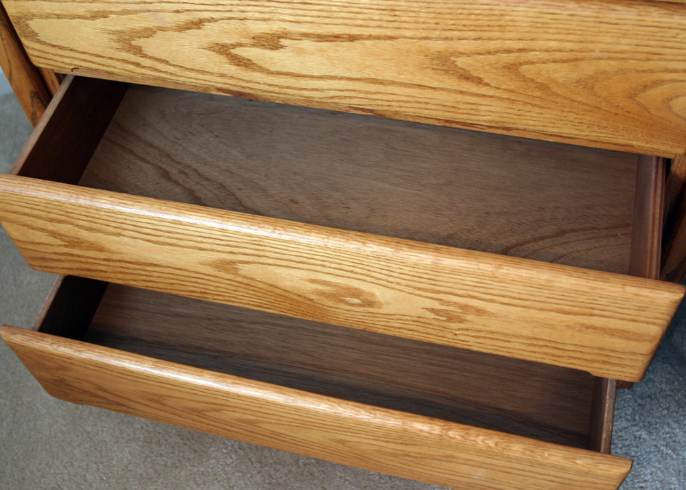 Blackhawk Furniture Chest of Drawers EBTH