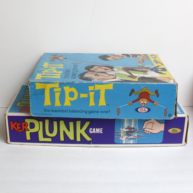 Pair Of Vintage 1965 Games Ebth