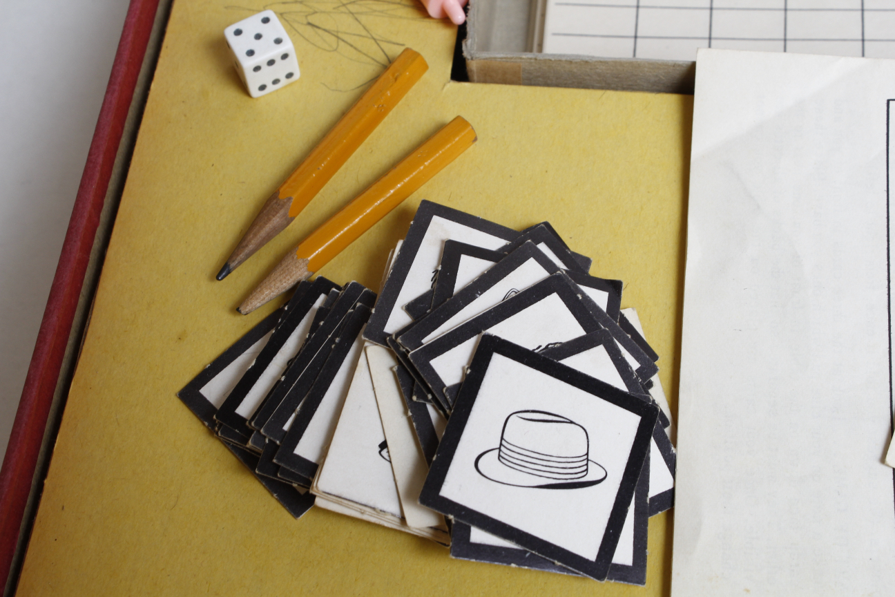 grouping-of-vintage-1960s-board-games-ebth