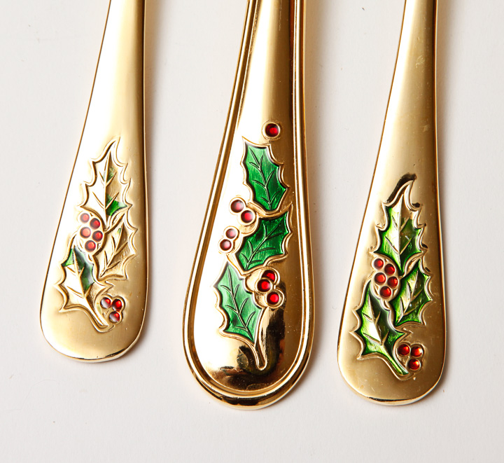 Christmas Gold Toned Stainless Steel Flatware in Boxed Set EBTH