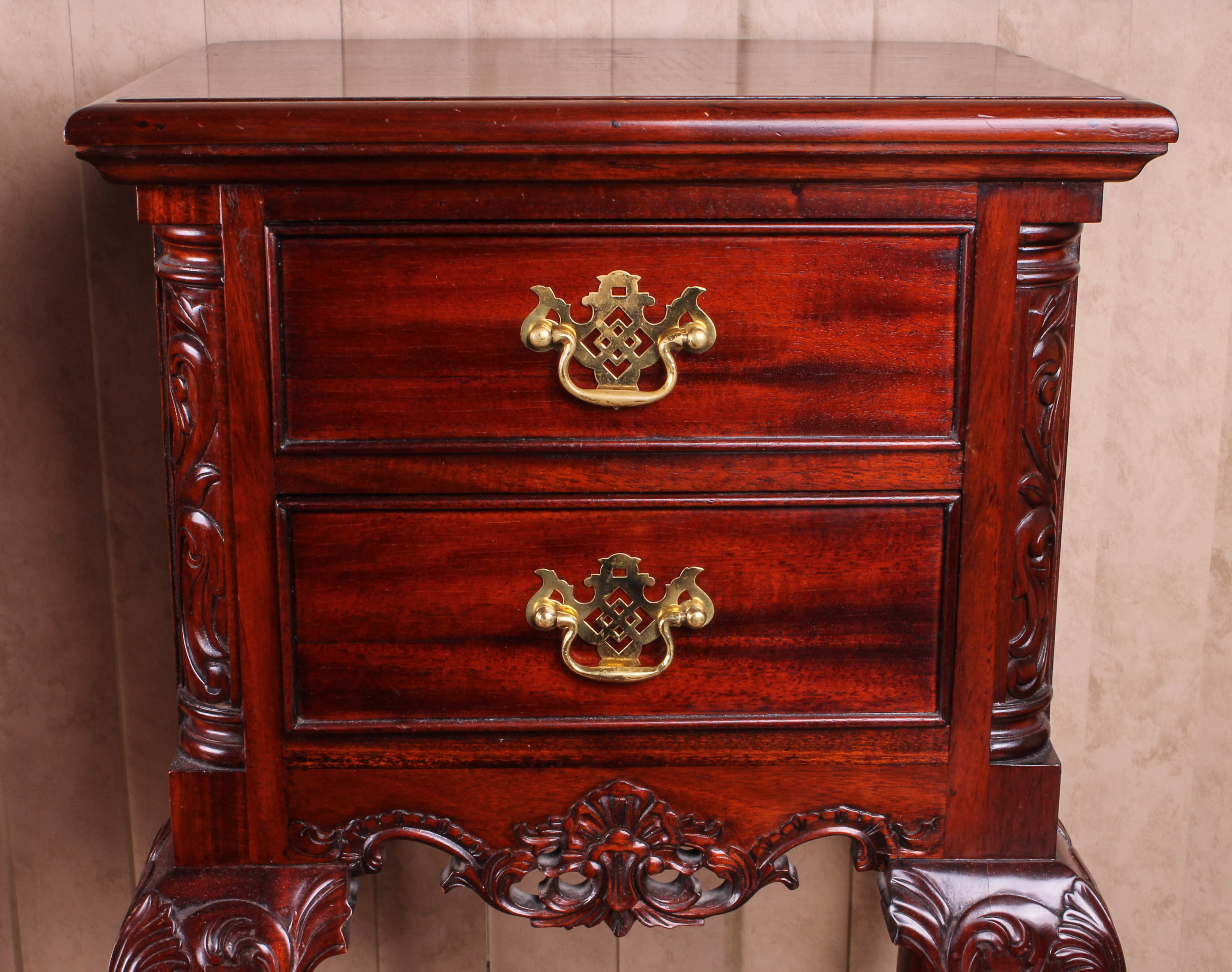 Pair of Vintage Cherry Nightstands EBTH