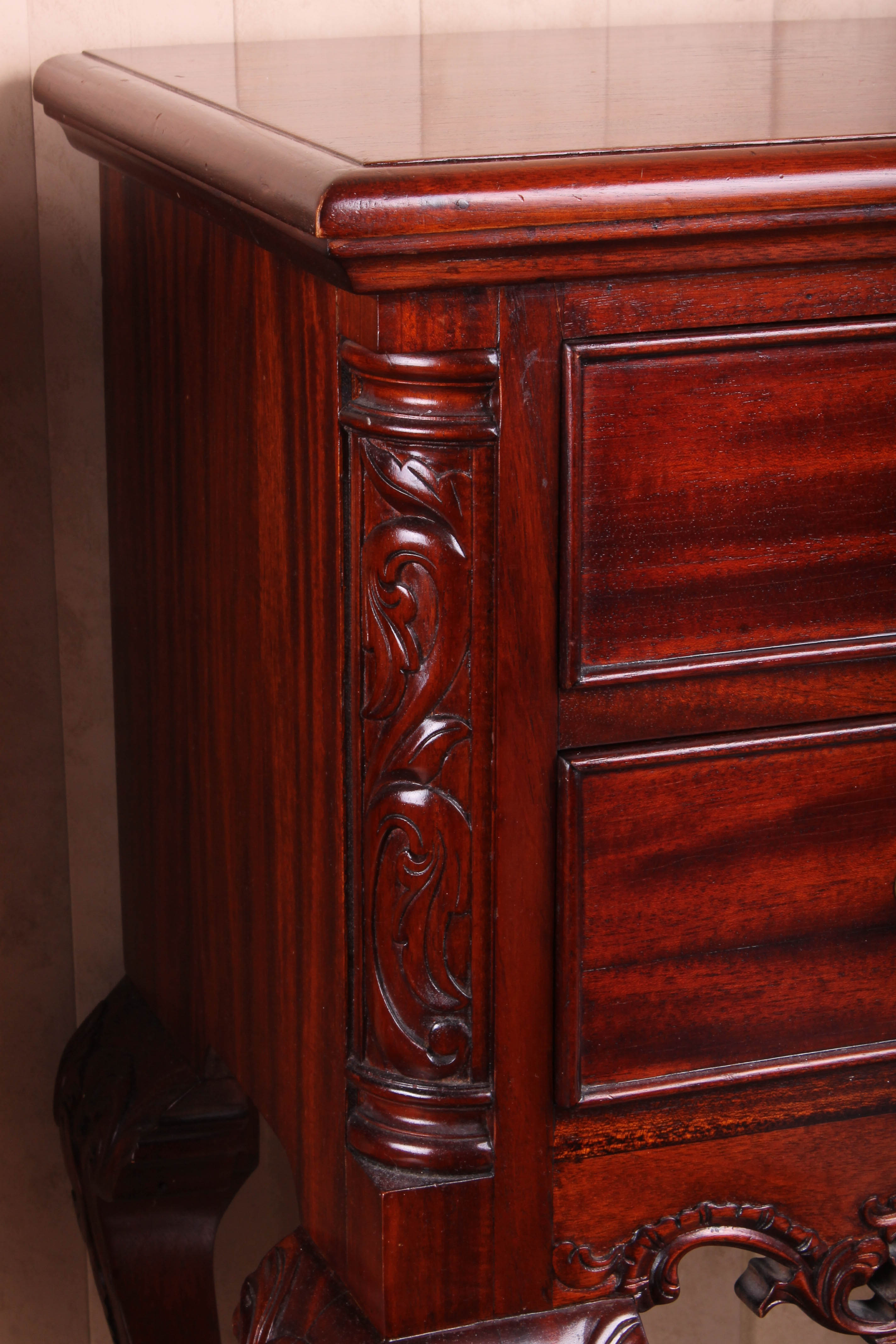 Pair of Vintage Cherry Nightstands EBTH