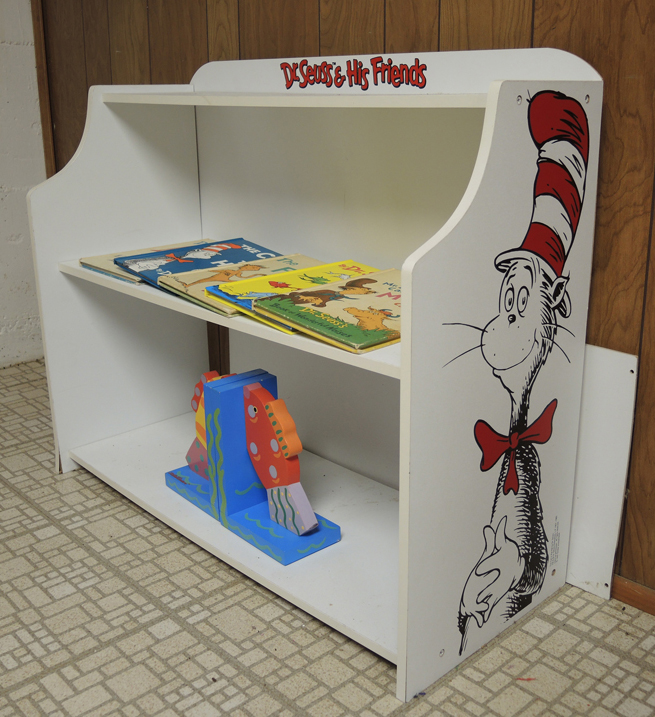 Dr. Seuss Children's Bookcase with Books EBTH