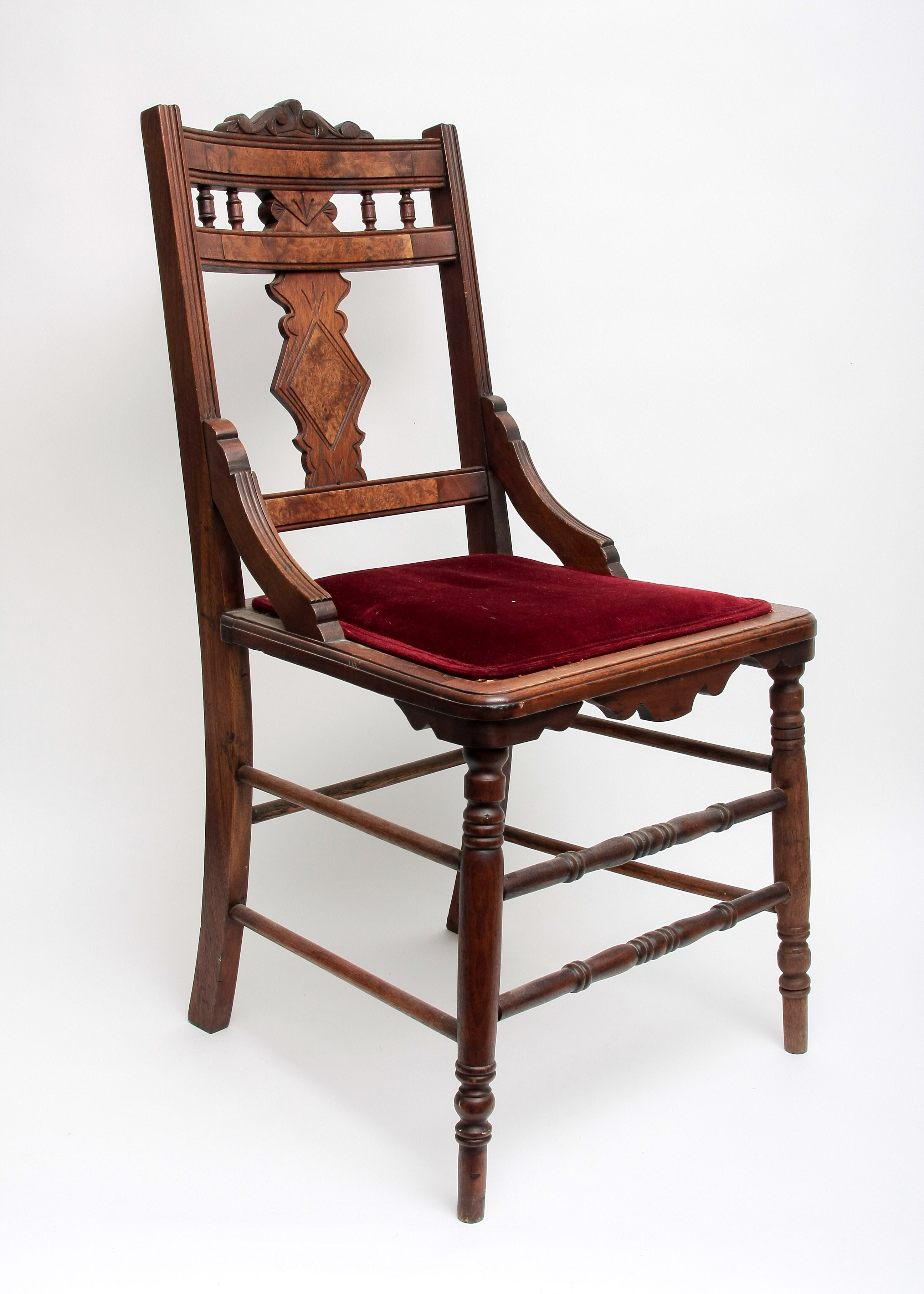 chair styles antique        
        <figure class=