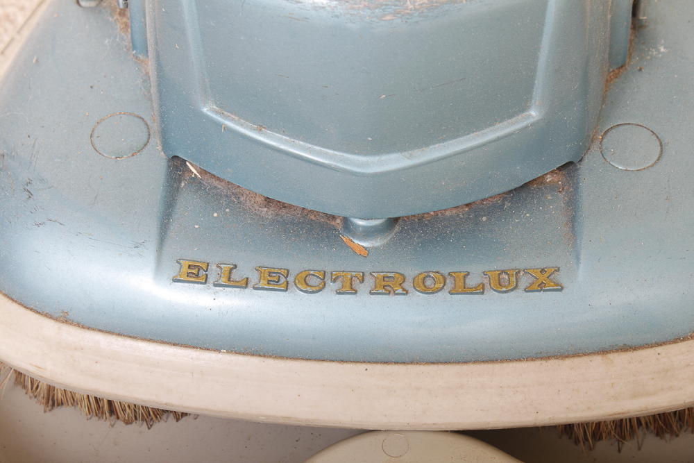 Vintage Electrolux Model B-8 Double Insulation Floor Polisher | EBTH