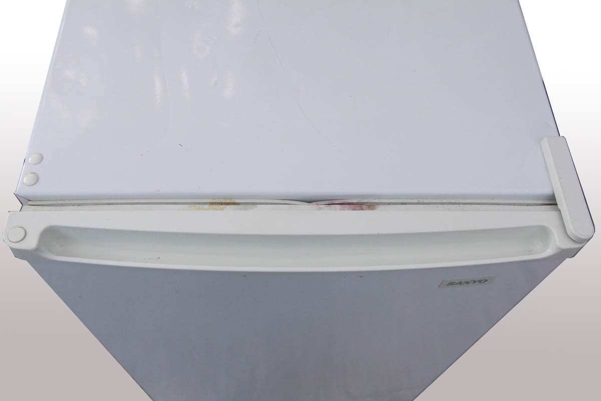 Sanyo Mini Refrigerator EBTH