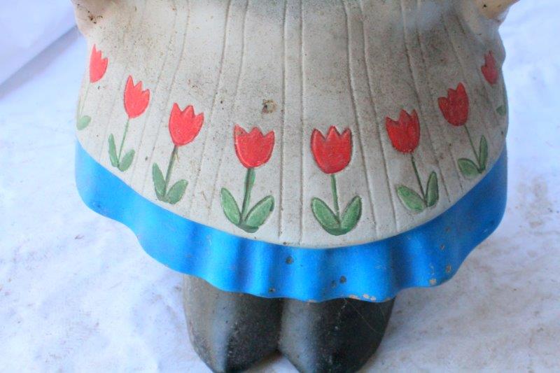 Concrete Dutch Kissing Garden Statues EBTH