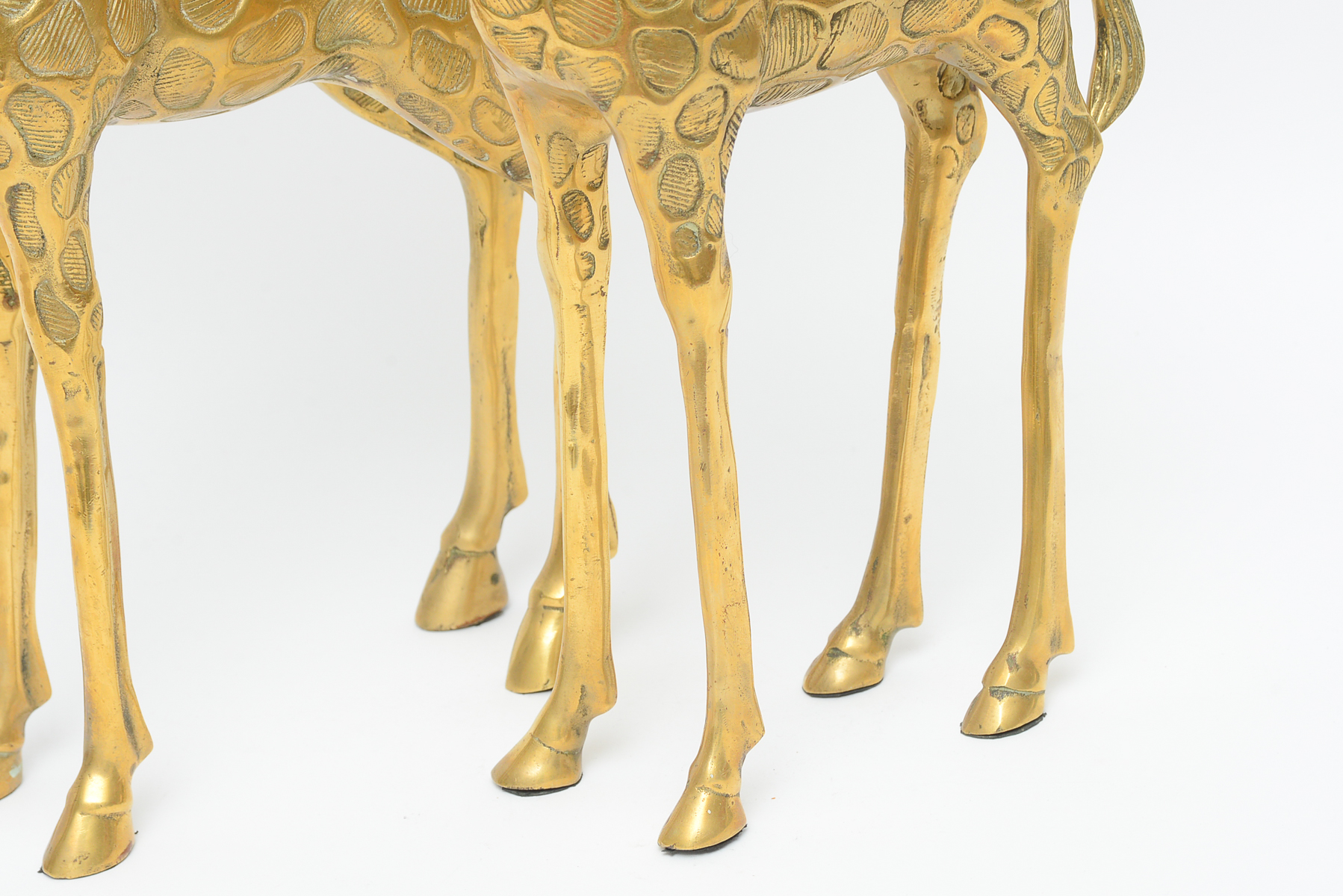 Pair Of Large Vintage Brass Giraffes Statues : EBTH