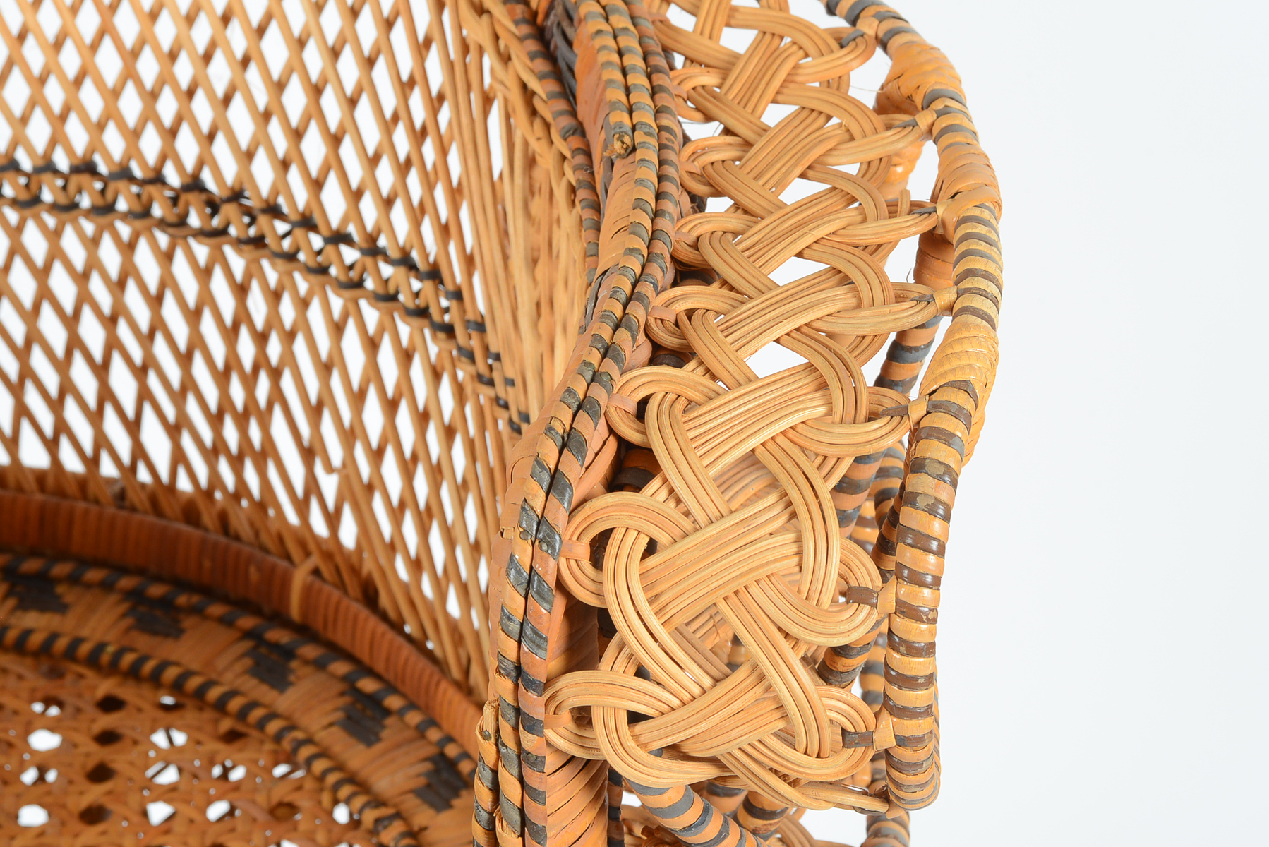 Vintage 1970s Wicker Peacock Chair EBTH