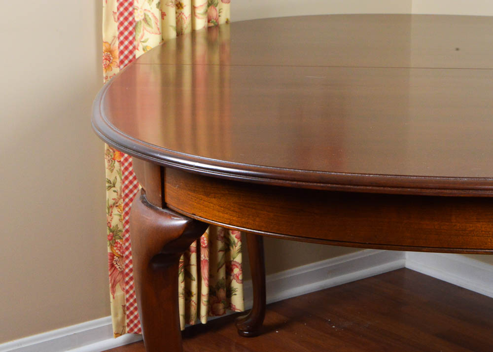 Oval Mahogany Dining Table EBTH