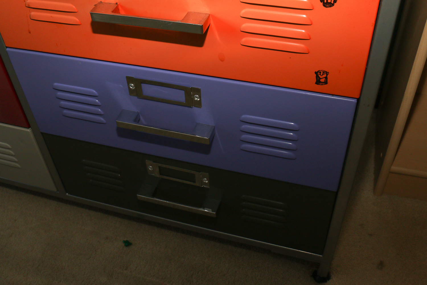 Metal LockerStyle Dresser EBTH