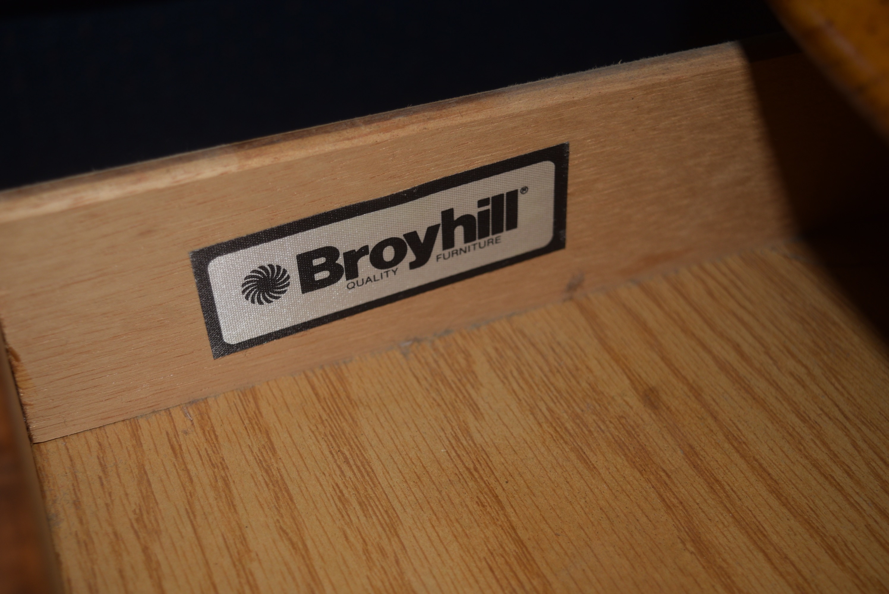 Broyhill Side Tables EBTH