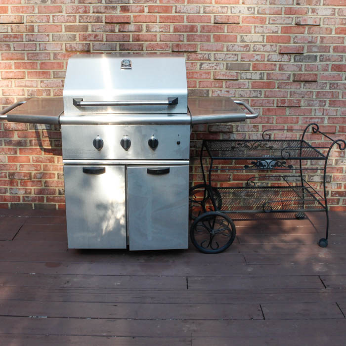 "Thermador CharGlo" Outdoor Grill and Serving Cart EBTH