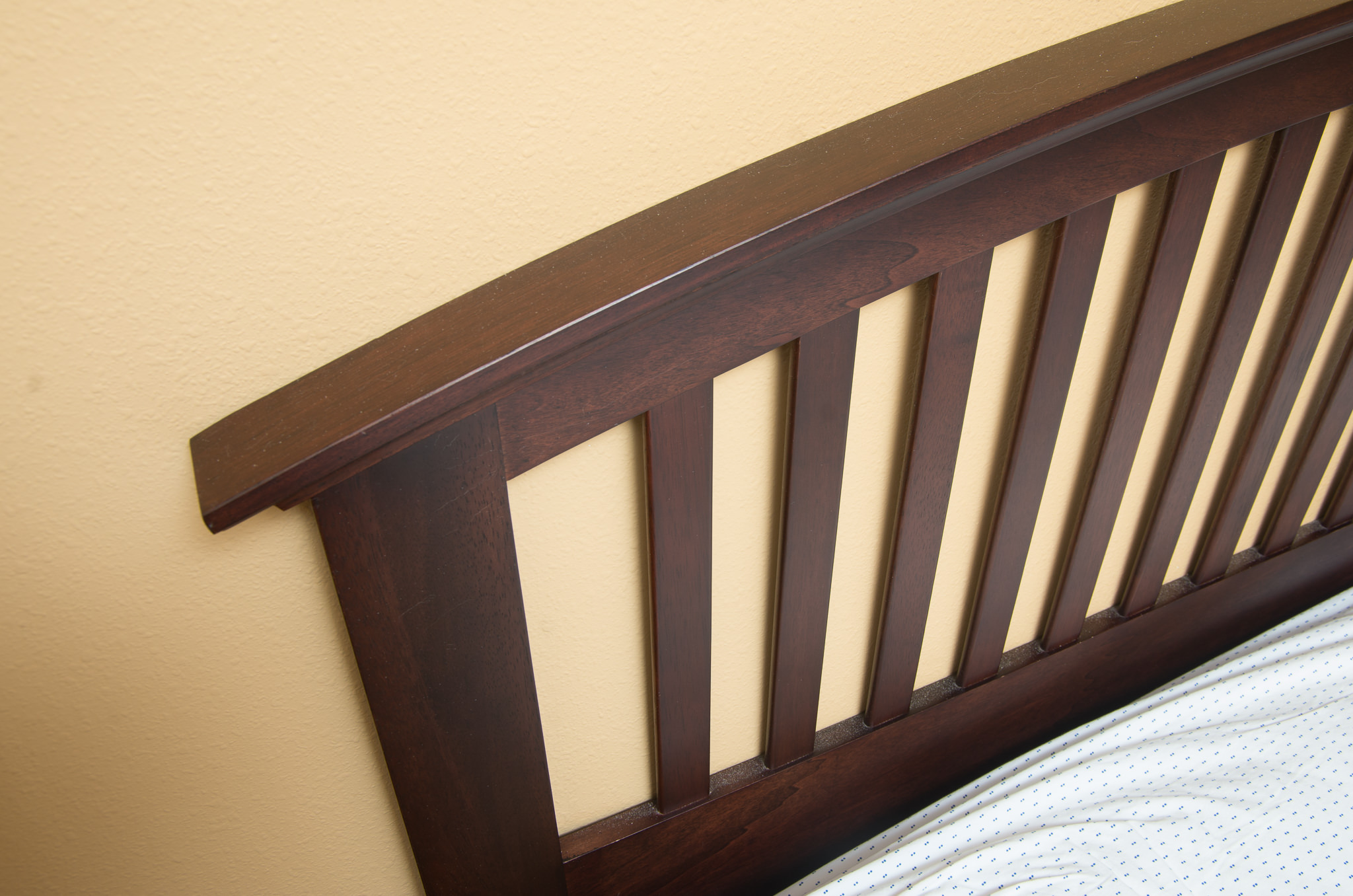 Broyhill King Headboard EBTH