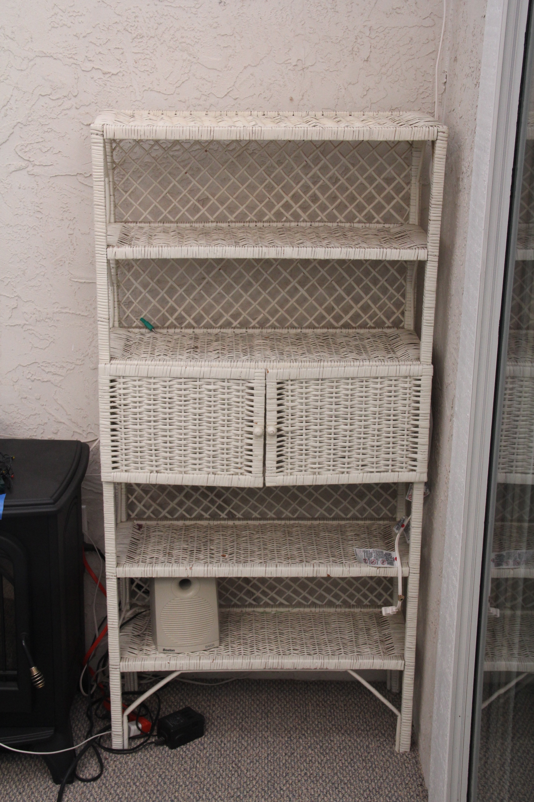 Vintage White Wicker Shelves EBTH