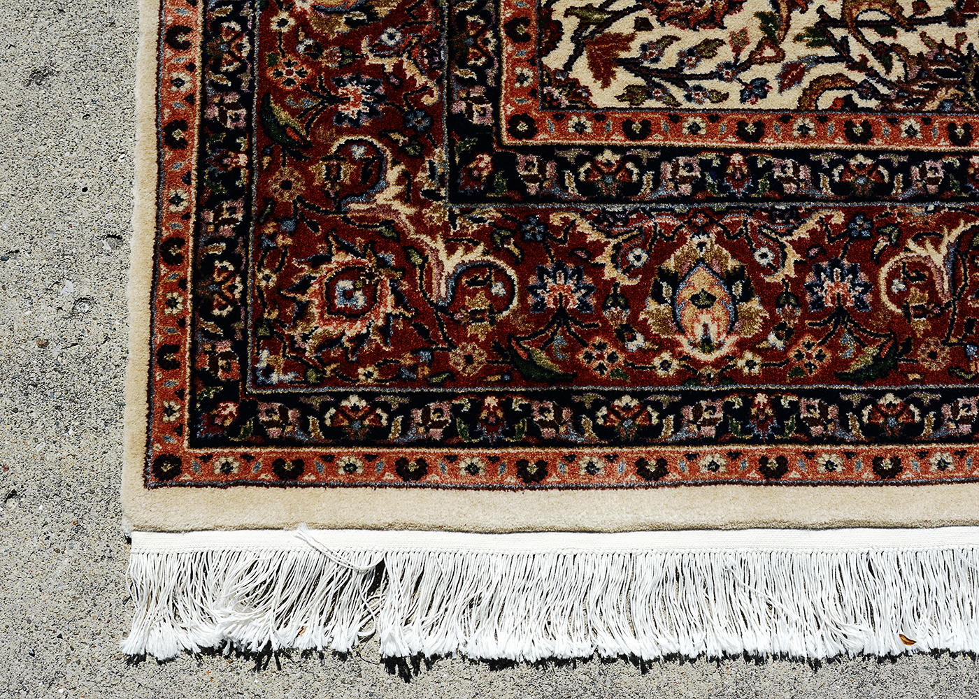 Obeetee Handtufted Area Rug EBTH